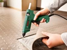 Glue gun: the difference between cheap and expensive models