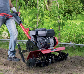 Transformez le cultivateur en un tracteur à conducteur marchant: réel ou non