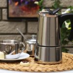 Quoi de mieux pour la maison - une cafetière ou une machine à café?